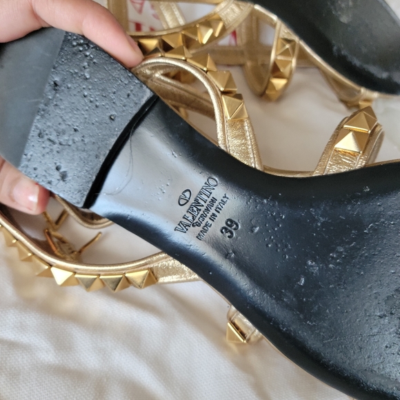 100% Authentic Valentino Garavani rockstud sandal - Picture 10 of 11
